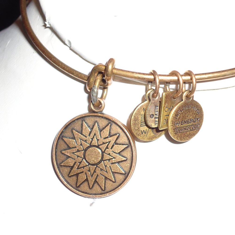 Alex and Ani Sun Bracelet - Picture 4 of 9